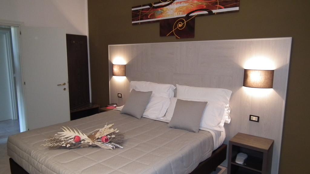 Hotel Montepizzo Lizzano in Belvedere Szoba fotó