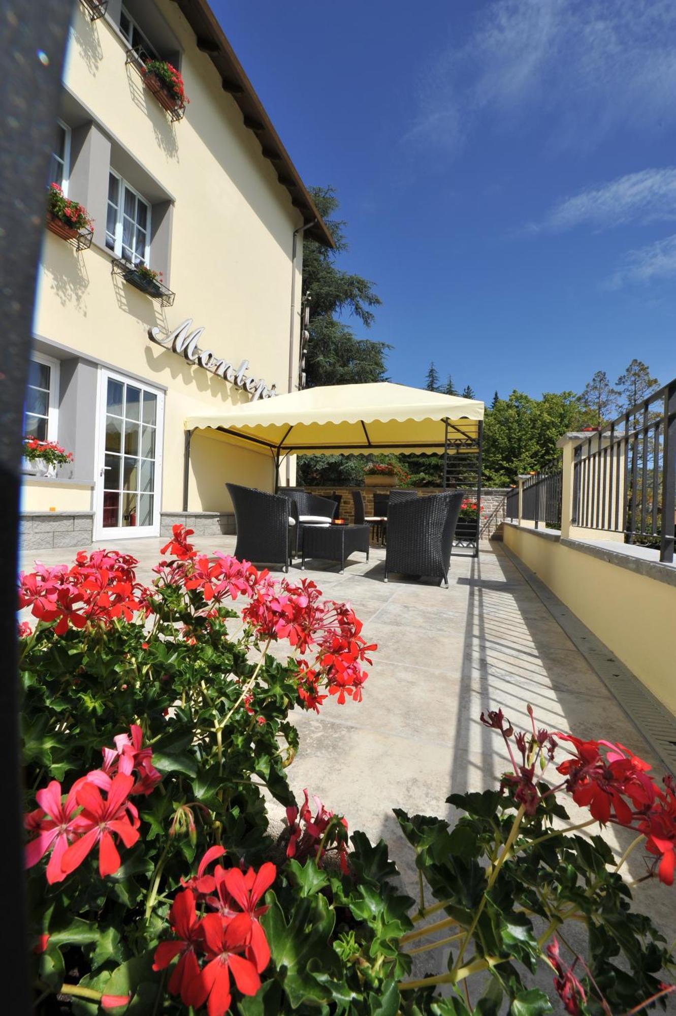 Hotel Montepizzo Lizzano in Belvedere Kültér fotó